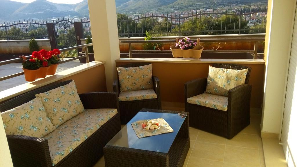Duje Old Town Apartment Trogir